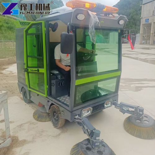 electric road sweeper