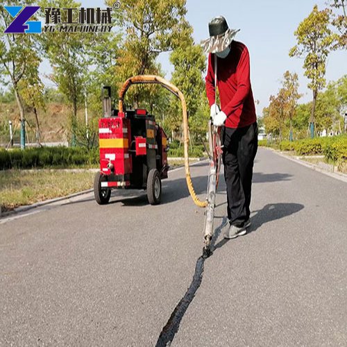 asphalt crack sealing equipment